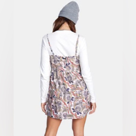 RVCA Frontier Paisley Dress Adjustable Straps Size Small NEW - Picture 12 of 12